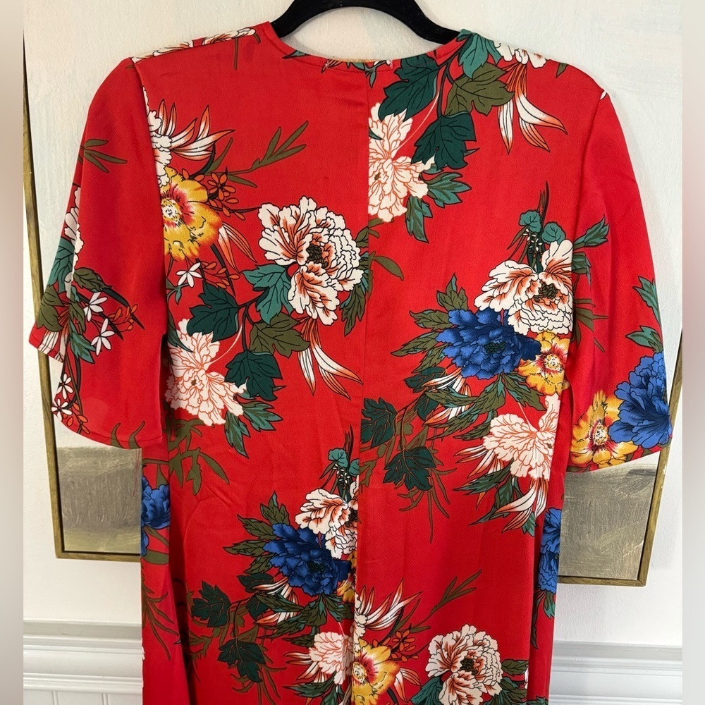CLUB L LONDON Red Silk Floral Tie Front Short Sleeved Wrap Dress Size 8 - Picture 8 of 10